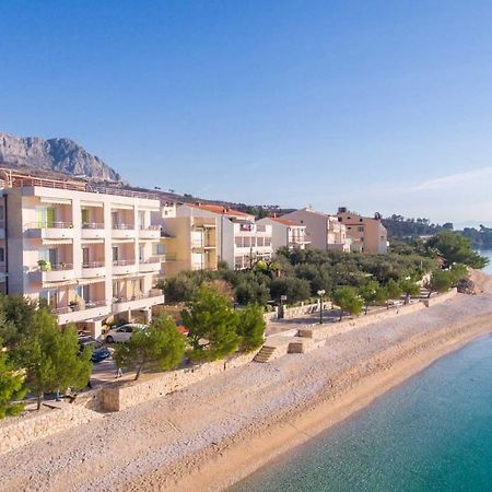 Apartments Marijan - Beachfront Tučepi Екстериор снимка