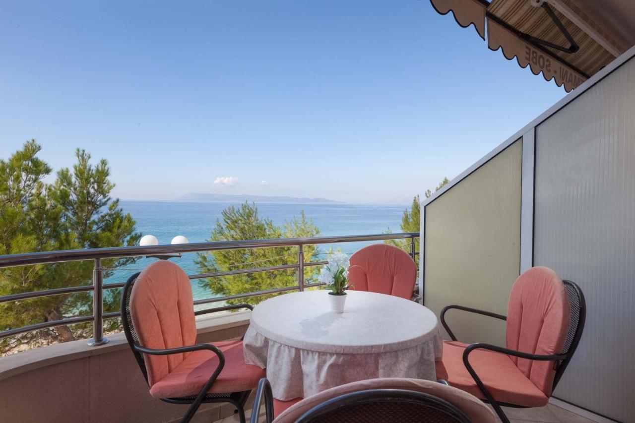 Apartments Marijan - Beachfront Tučepi Екстериор снимка