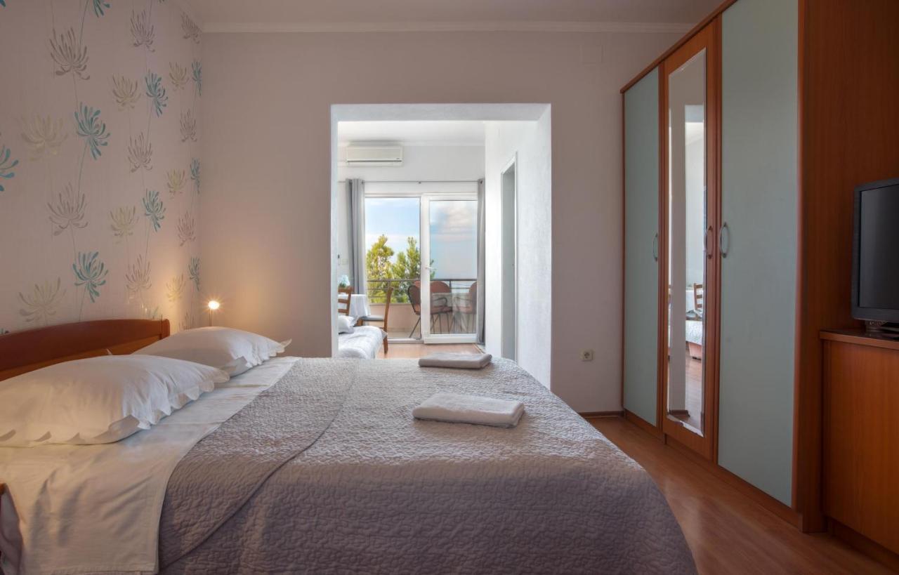Apartments Marijan - Beachfront Tučepi Екстериор снимка