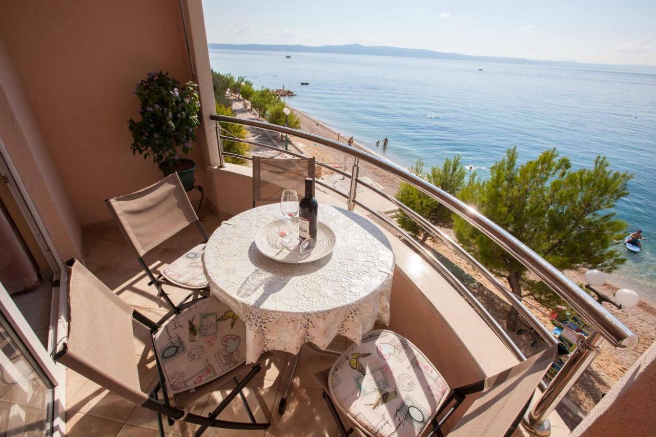 Apartments Marijan - Beachfront Tučepi Екстериор снимка