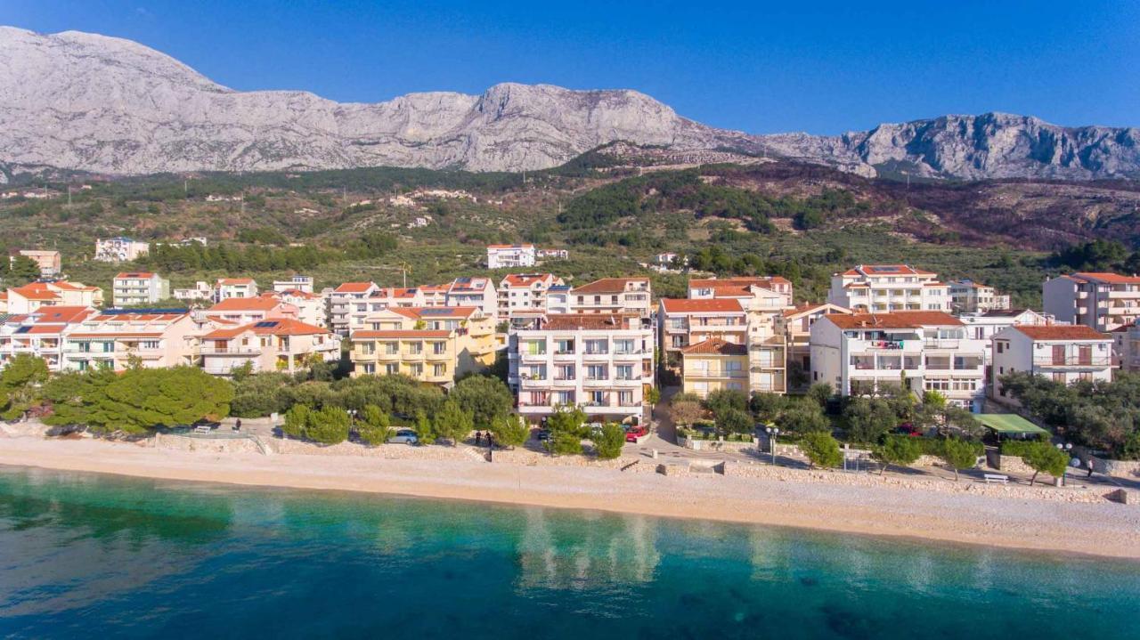 Apartments Marijan - Beachfront Tučepi Екстериор снимка