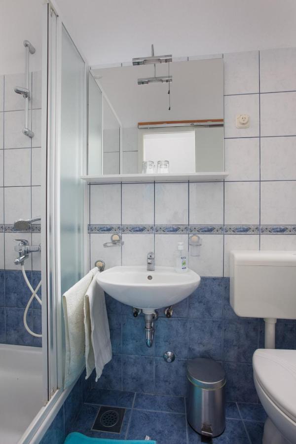 Apartments Marijan - Beachfront Tučepi Екстериор снимка