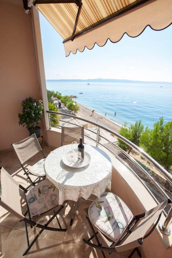Apartments Marijan - Beachfront Tučepi Екстериор снимка