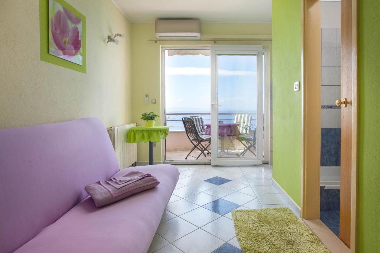 Apartments Marijan - Beachfront Tučepi Екстериор снимка