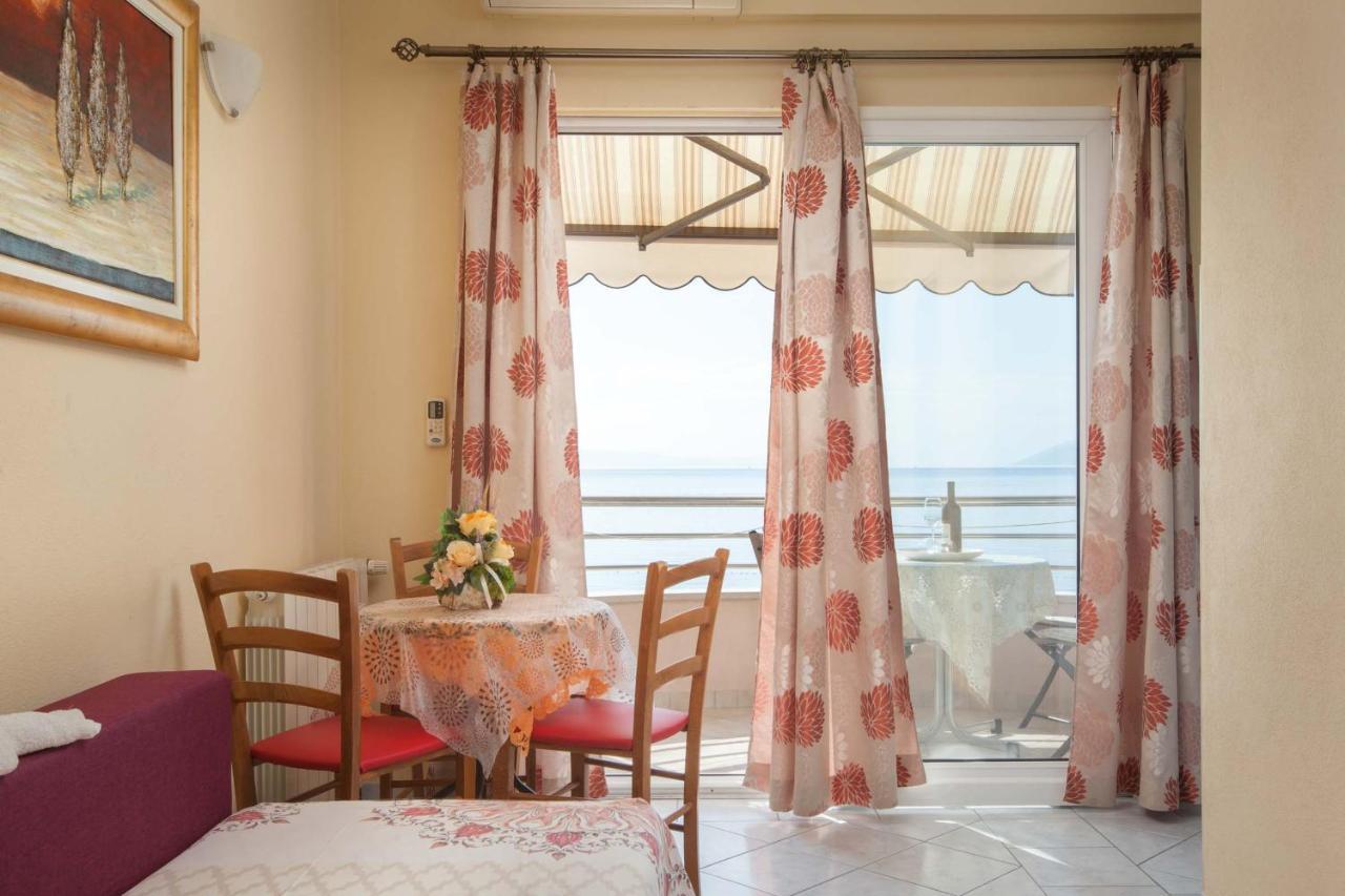 Apartments Marijan - Beachfront Tučepi Екстериор снимка